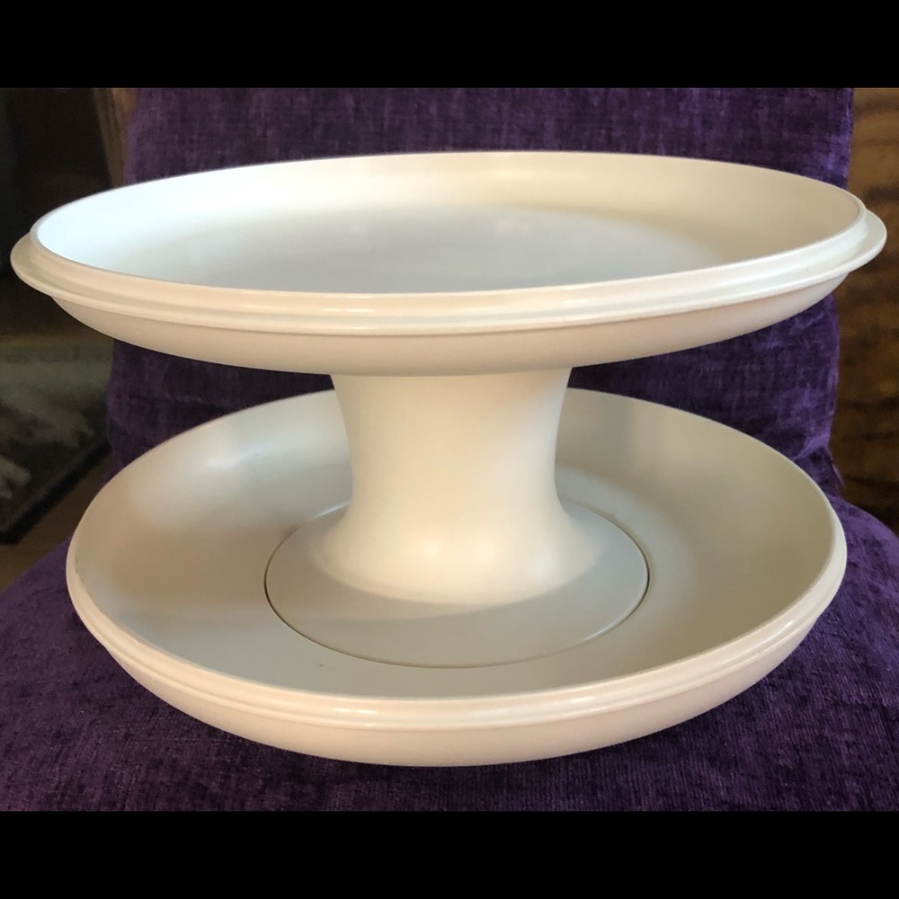 Vintage Tupperware Almond 3 Piece Pedestal Party Server - Picture 1 of 5